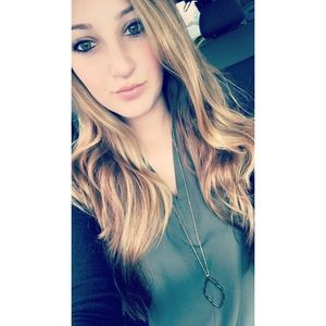 Meet your Posher, Jaclyn